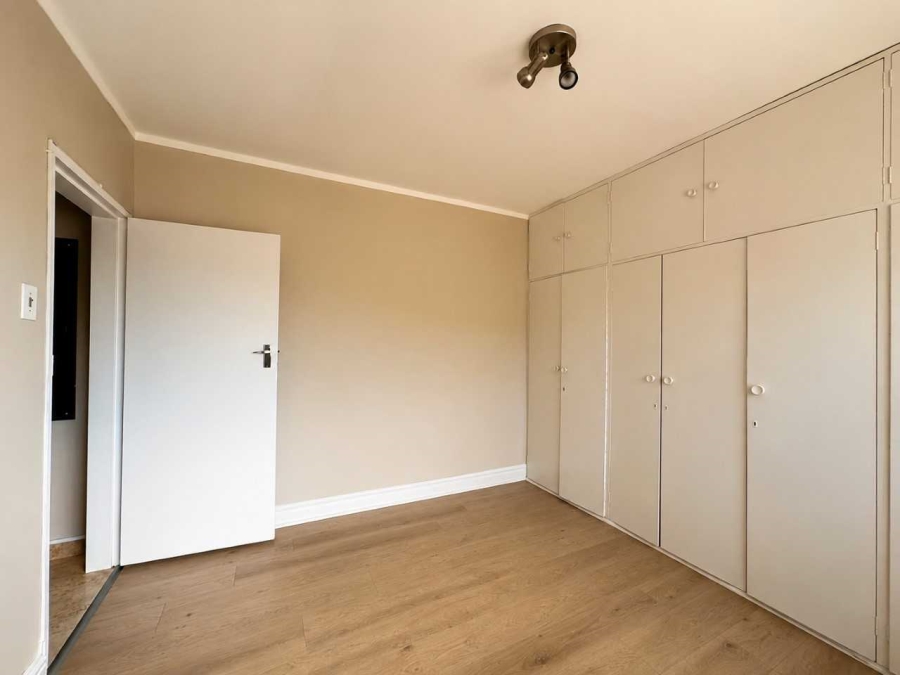 To Let 2 Bedroom Property for Rent in Sea Point Western Cape